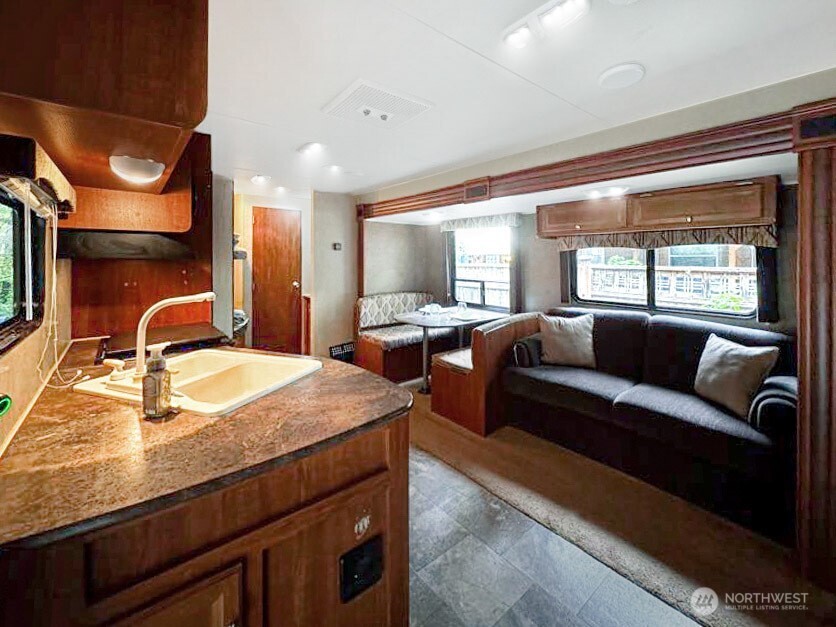 47 Wilderness Way , Deming, WA 98244