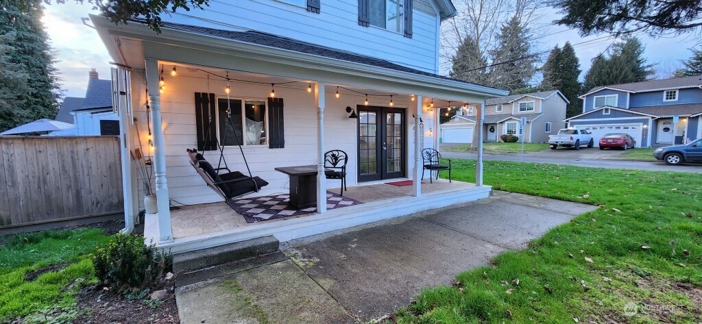 612 Hunt Avenue , Sumner, WA 98390