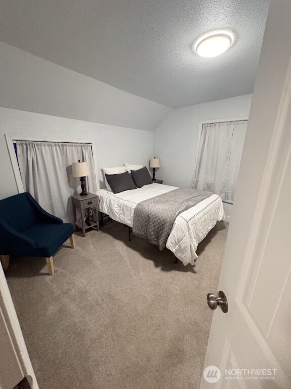 612 Hunt Avenue , Sumner, WA 98390