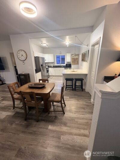 612 Hunt Avenue , Sumner, WA 98390 - Photo 7