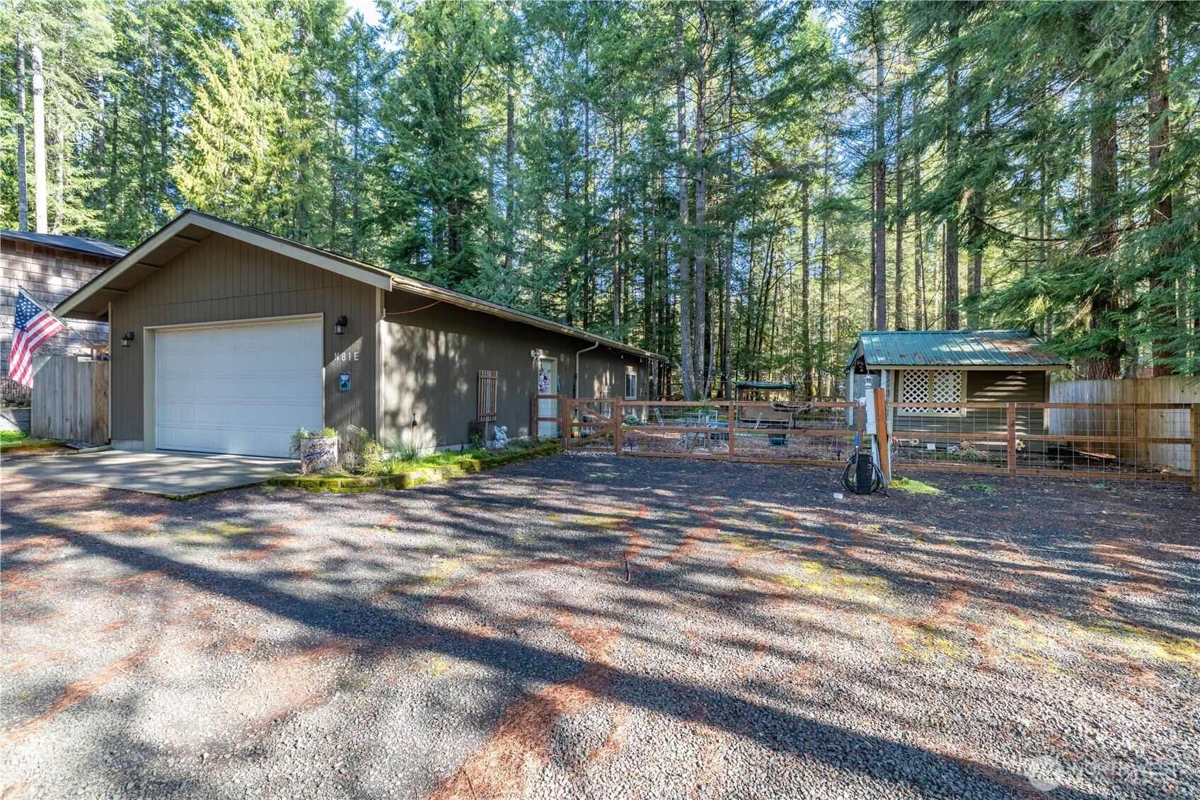 81 N Duckabush Drive E, Hoodsport, WA 98548