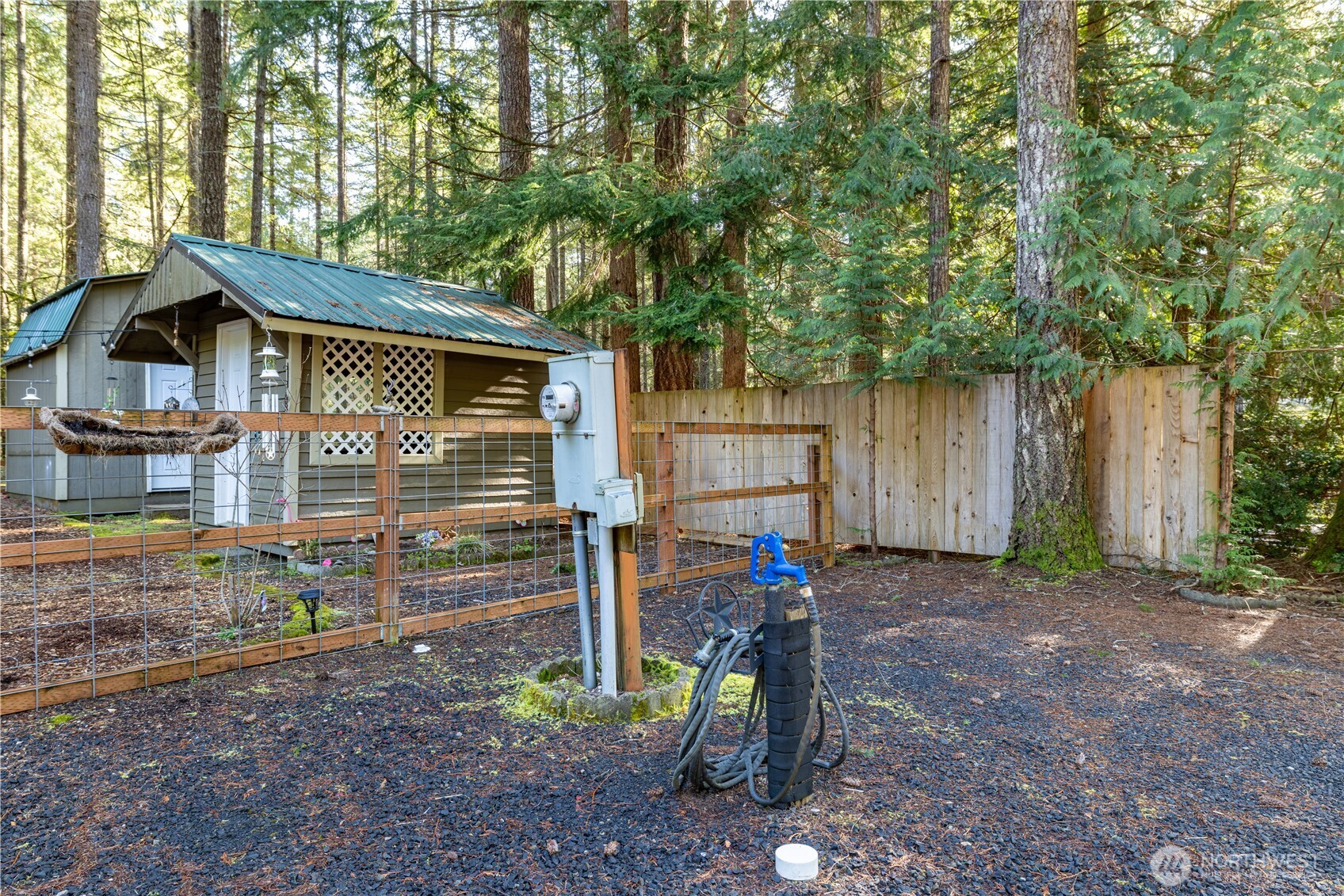 81 N Duckabush Drive E, Hoodsport, WA 98548