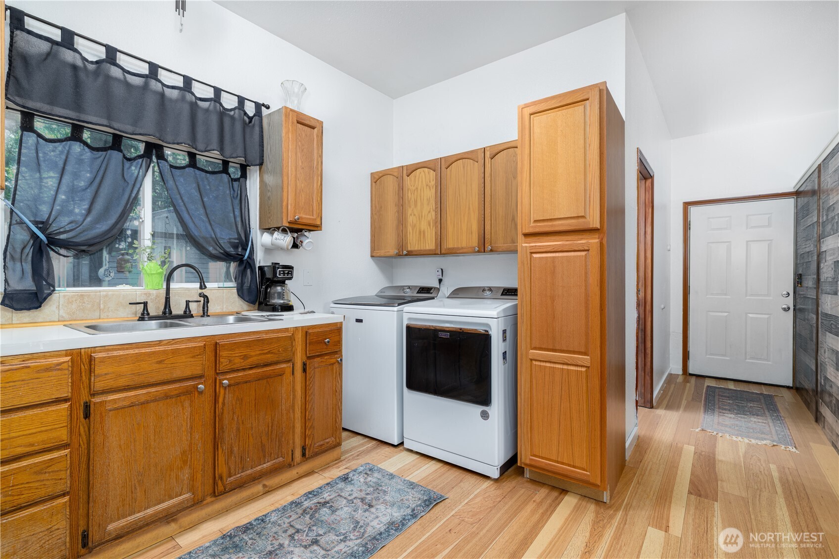 81 N Duckabush Drive E, Hoodsport, WA 98548