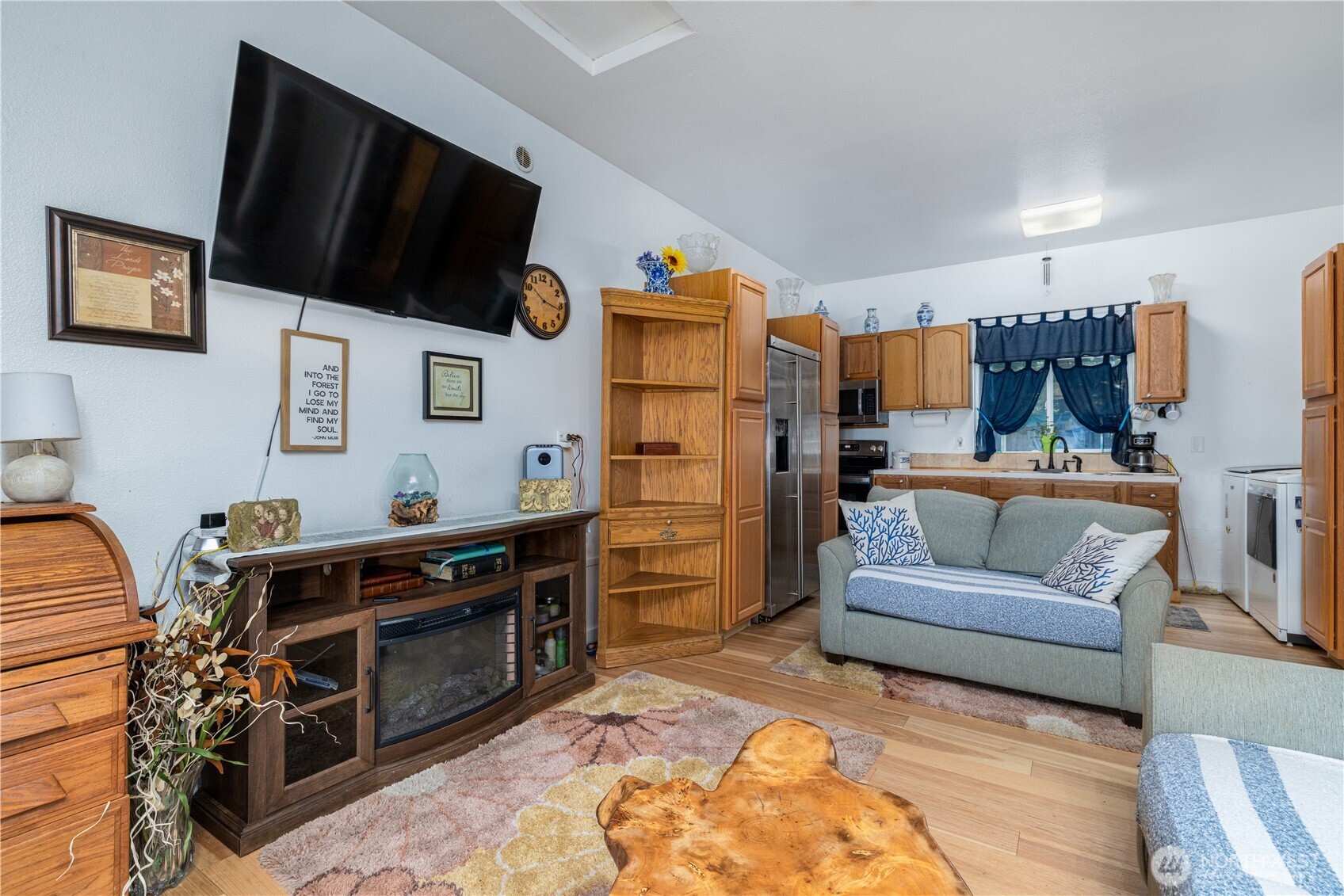 81 N Duckabush Drive E, Hoodsport, WA 98548