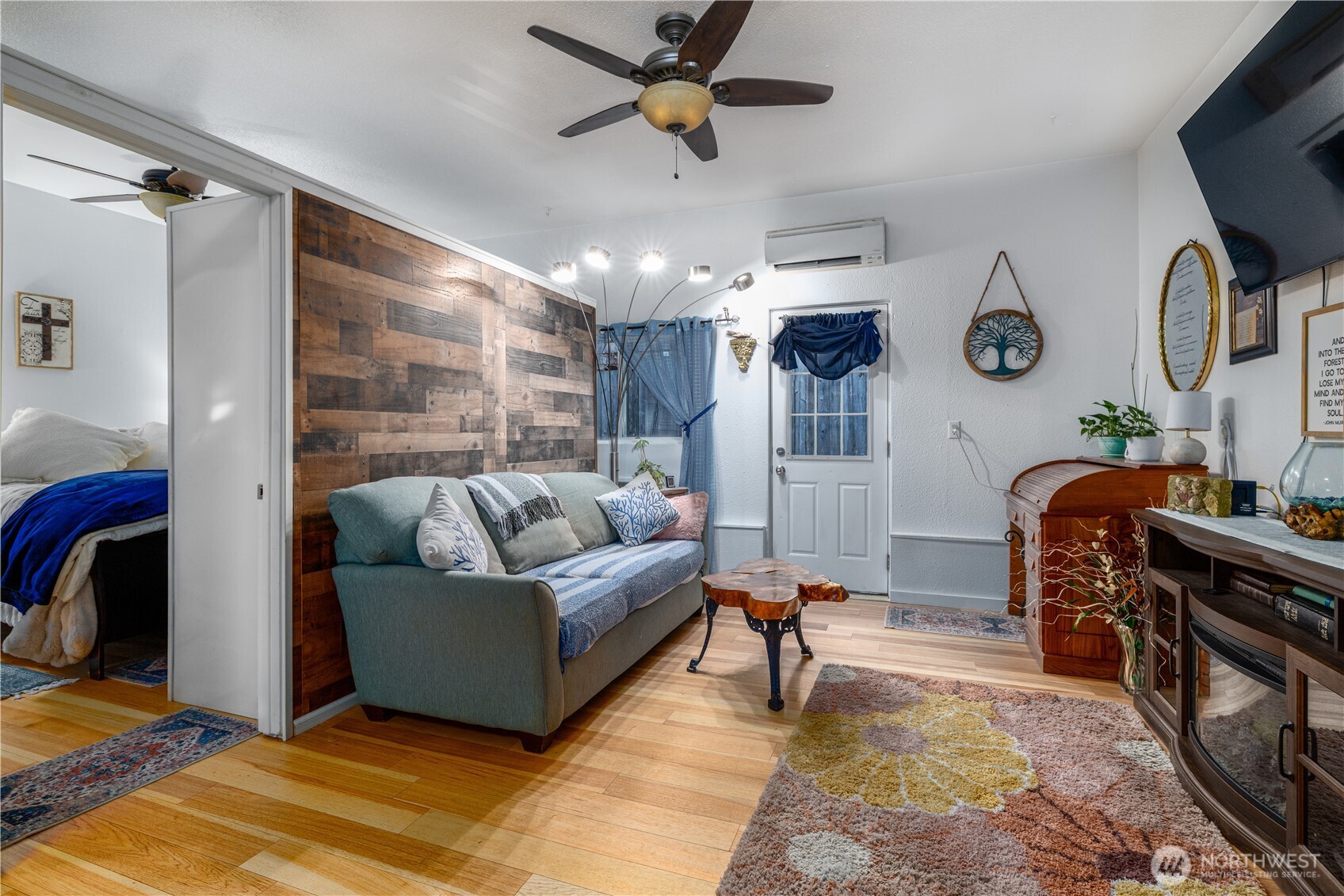 81 N Duckabush Drive E, Hoodsport, WA 98548