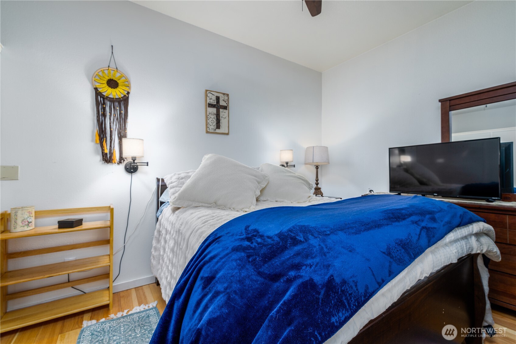 81 N Duckabush Drive E, Hoodsport, WA 98548