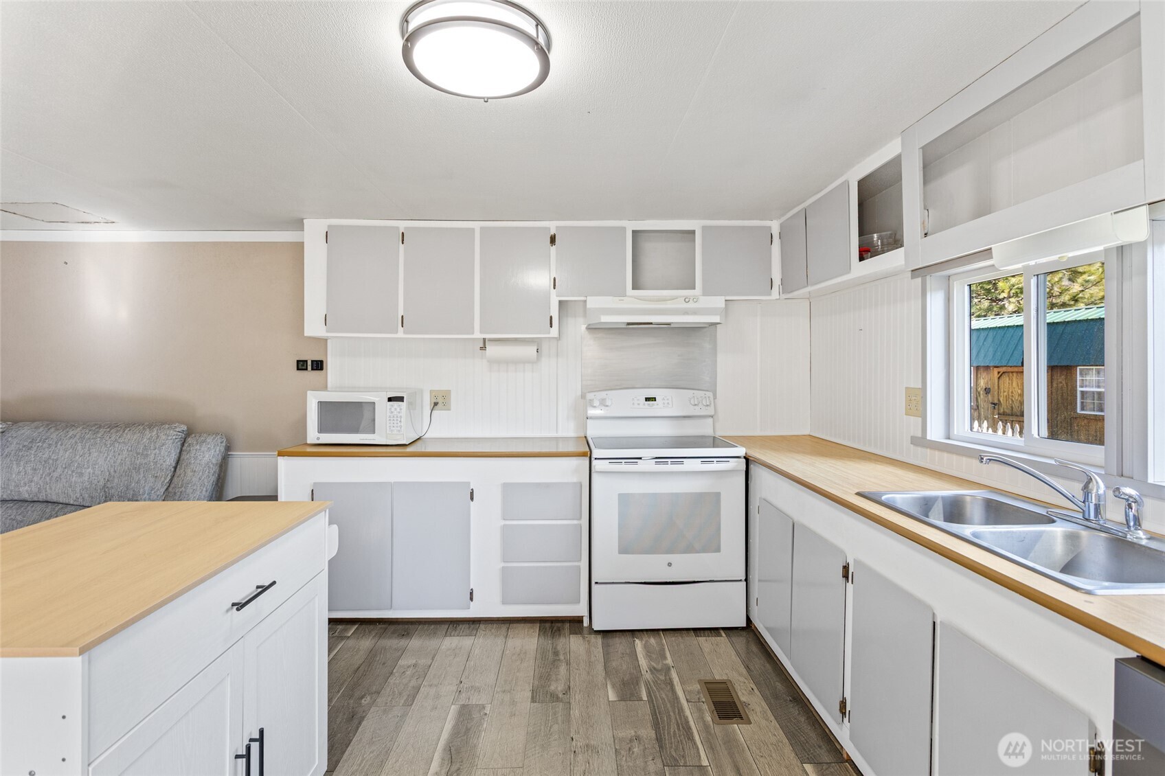 30 Prairie Lane , Cle Elum, WA 98922-9691