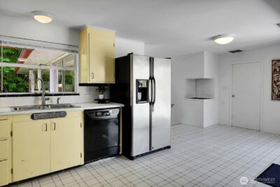 12725 42nd Avenue NE, Seattle, WA 98125 - Photo 10