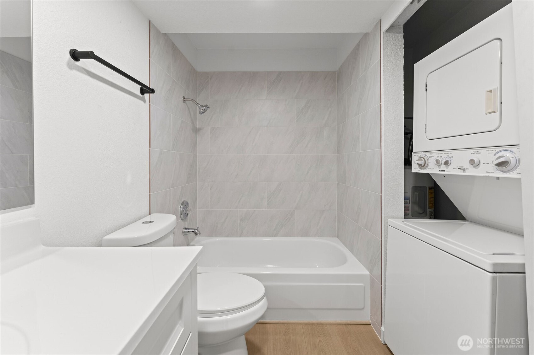 14020 Juanita Drive NE #B3, Kirkland, WA 98034-9740