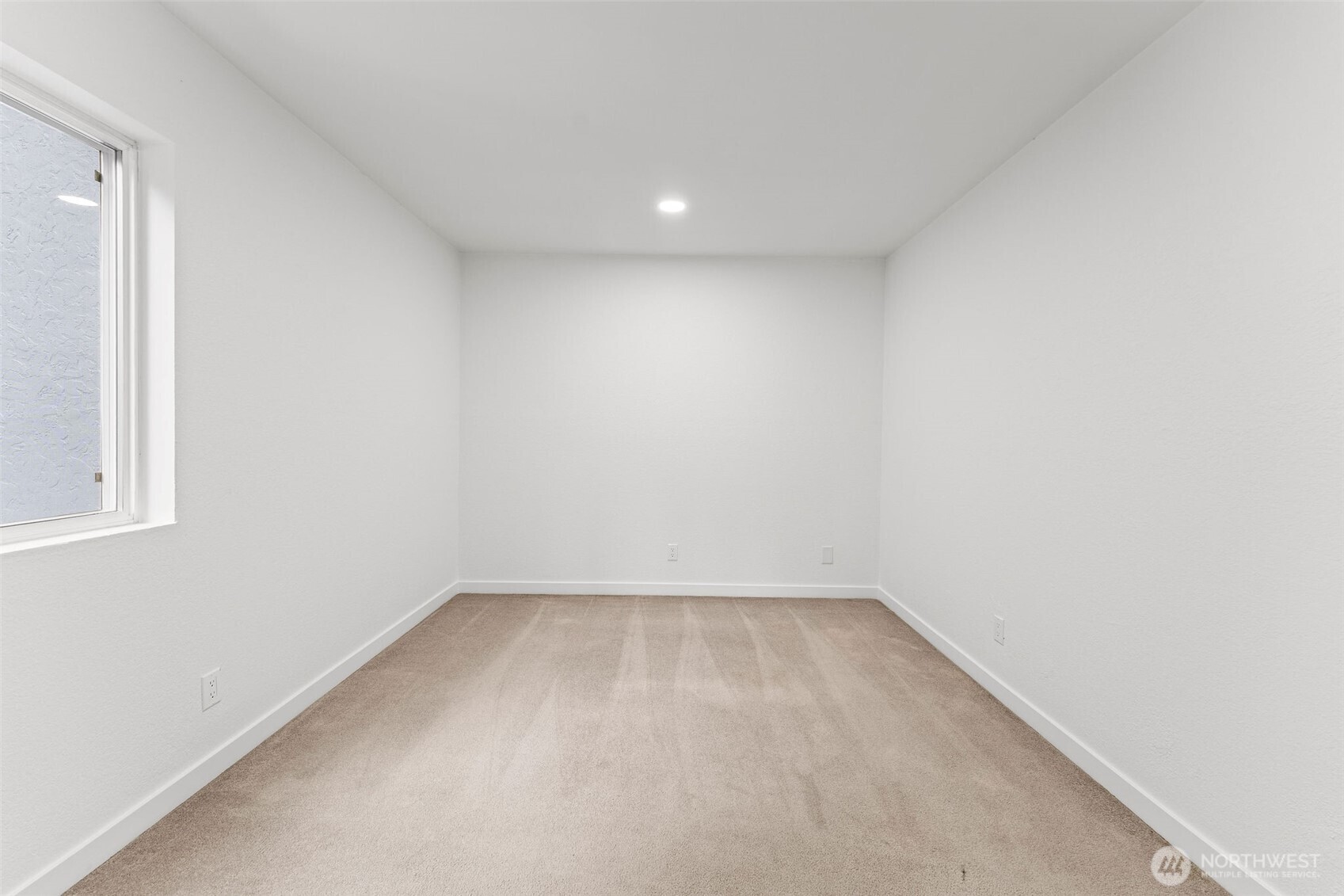 14020 Juanita Drive NE #B3, Kirkland, WA 98034-9740