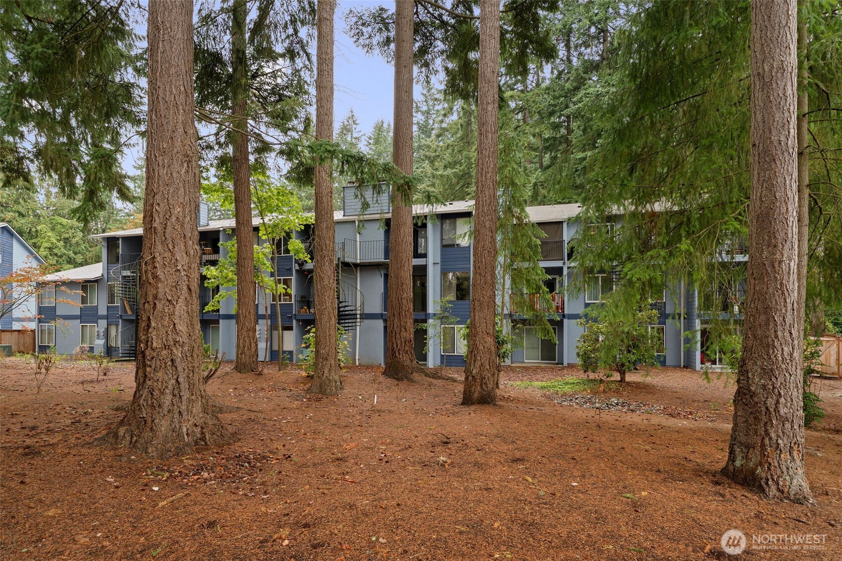 14020 Juanita Drive NE #B3, Kirkland, WA 98034-9740