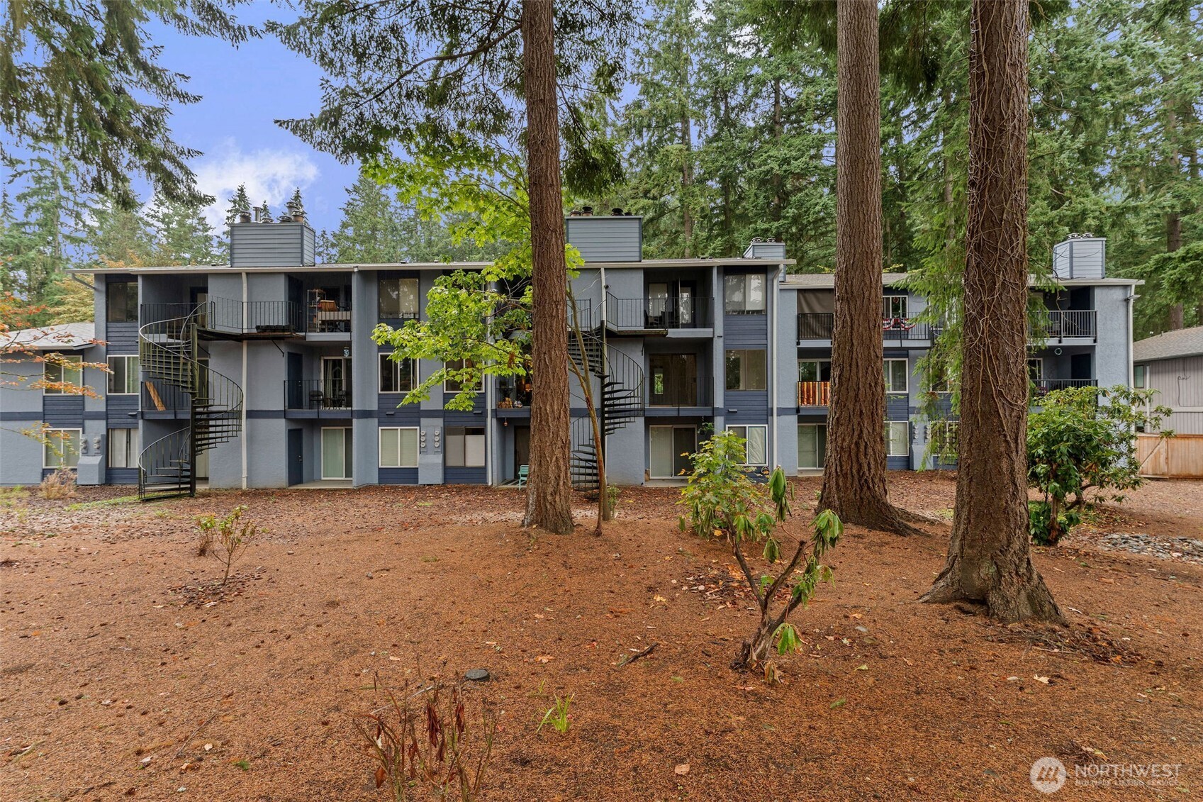 14020 Juanita Drive NE #B3, Kirkland, WA 98034-9740