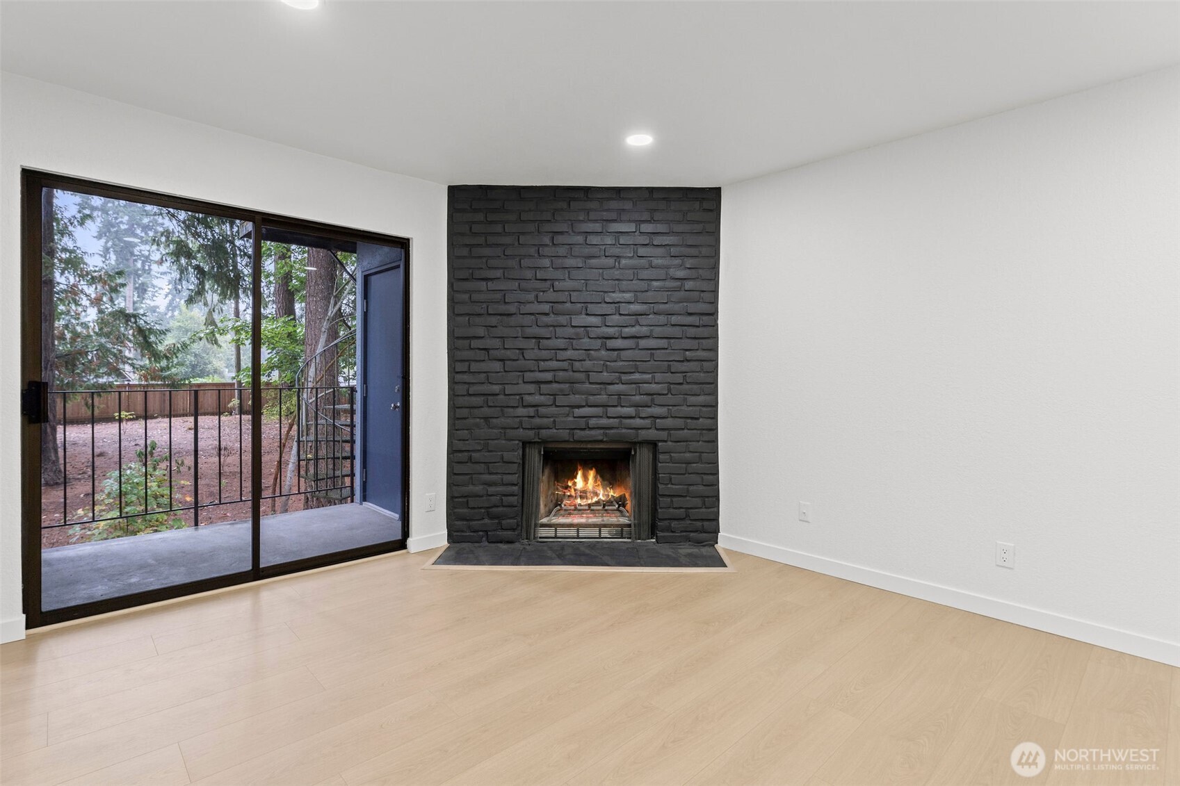 14020 Juanita Drive NE #B3, Kirkland, WA 98034-9740