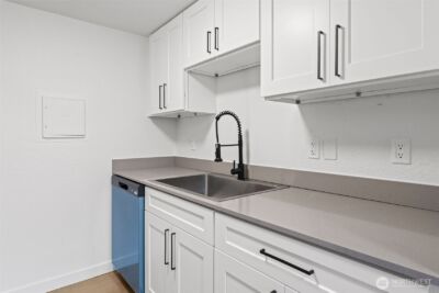 14020 Juanita Drive NE #B3, Kirkland, WA 98034-9740 - Photo 9