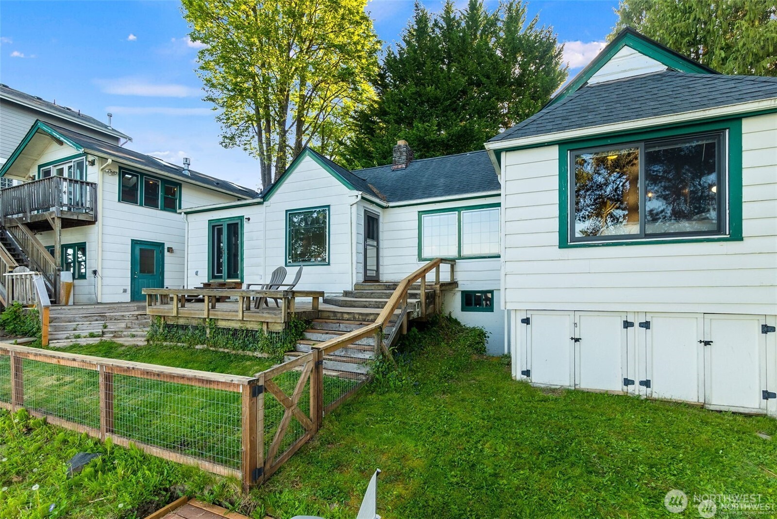 1333 East Bay Drive NE, Olympia, WA 98506