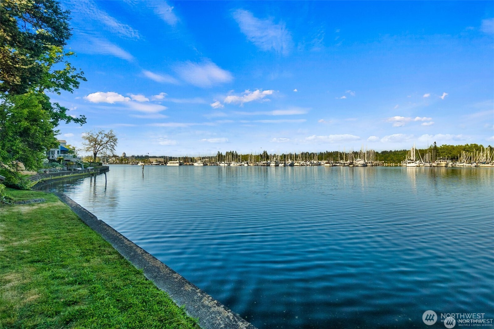 1333 East Bay Drive NE, Olympia, WA 98506