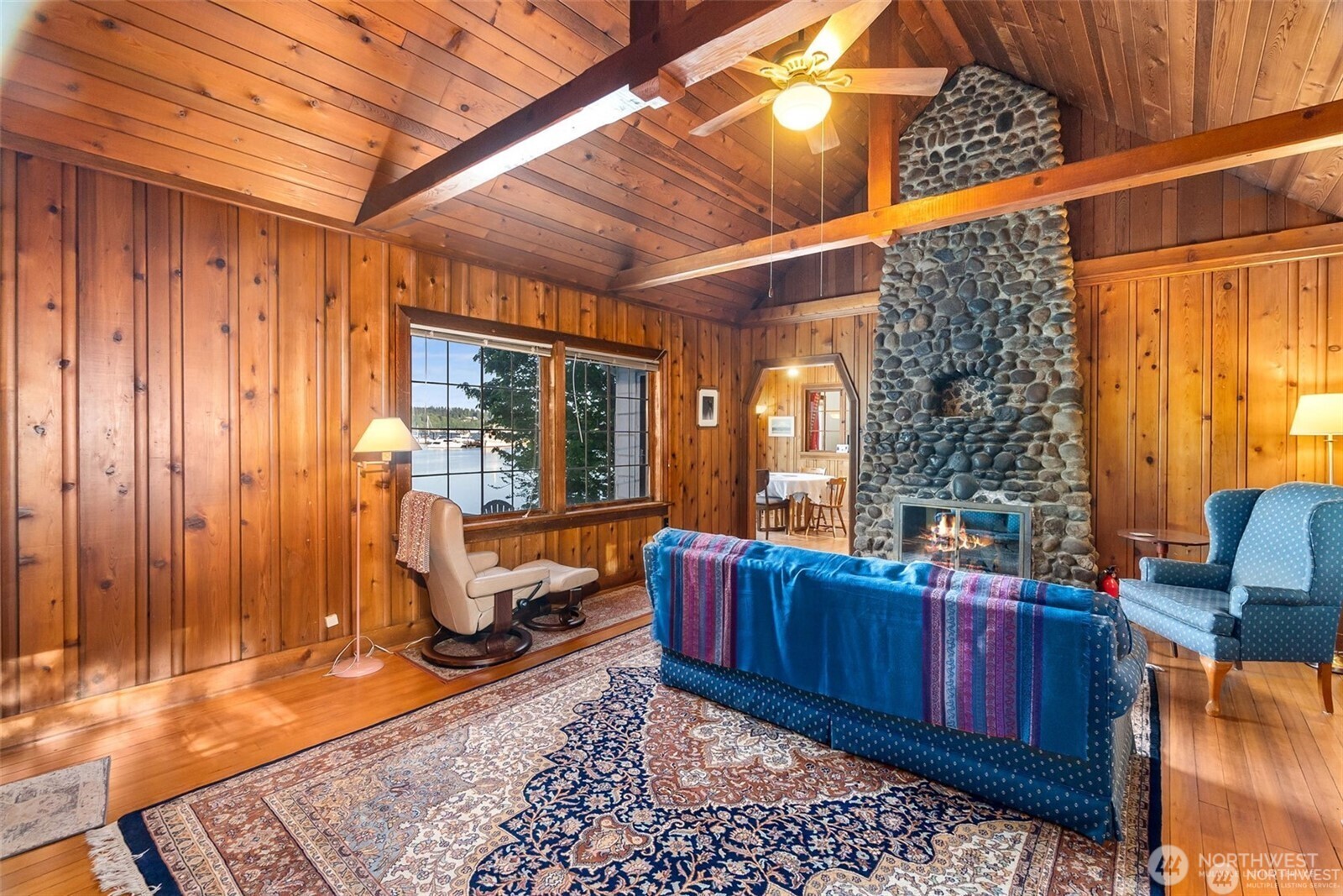 1333 East Bay Drive NE, Olympia, WA 98506