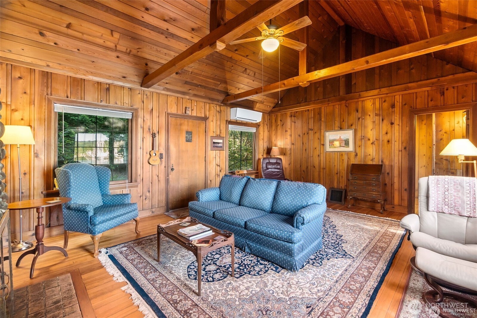 1333 East Bay Drive NE, Olympia, WA 98506