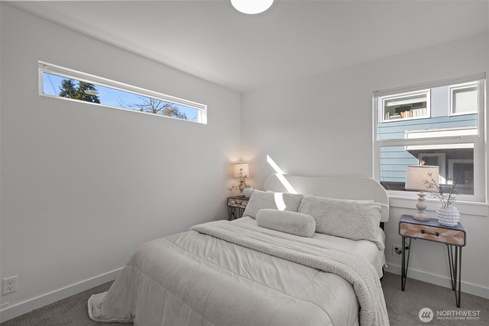 940 N 89th Street , Seattle, WA 98103