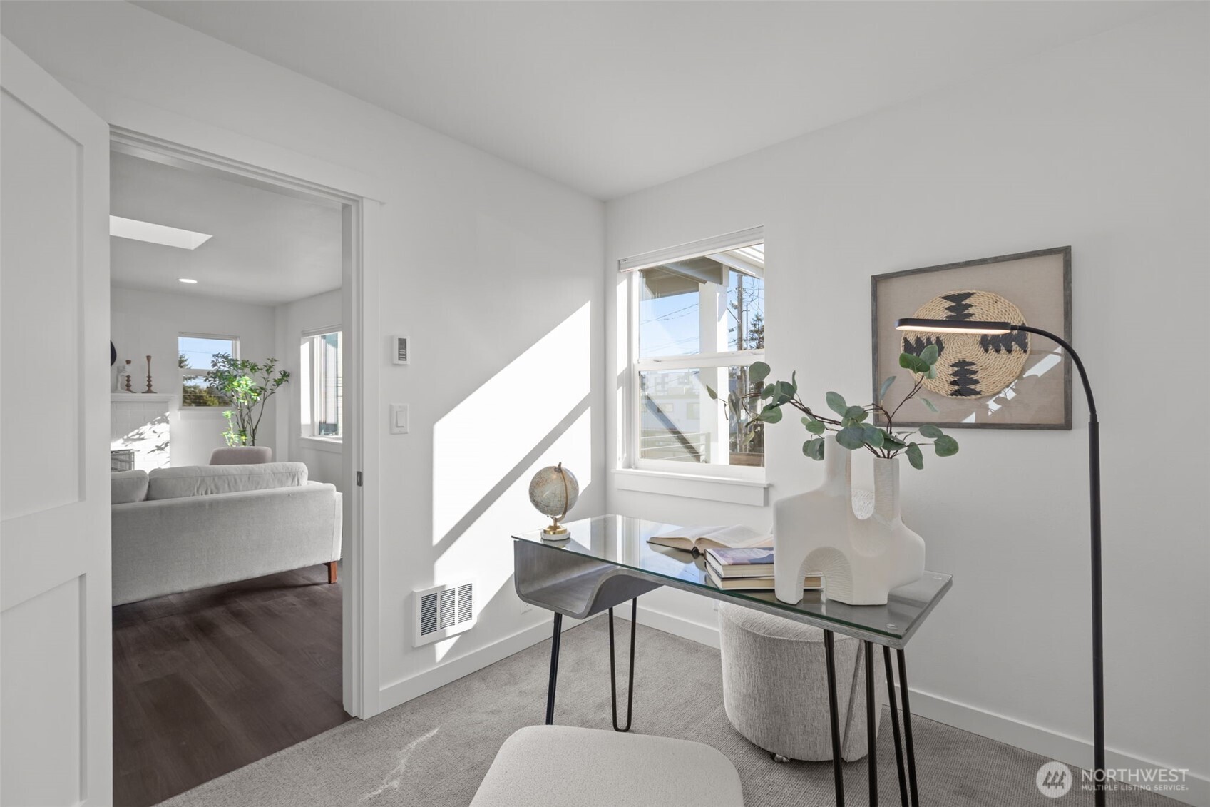 940 N 89th Street , Seattle, WA 98103