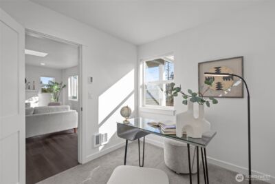 940 N 89th Street , Seattle, WA 98103 - Photo 19