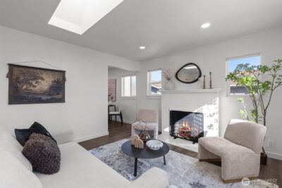 940 N 89th Street , Seattle, WA 98103 - Photo 2