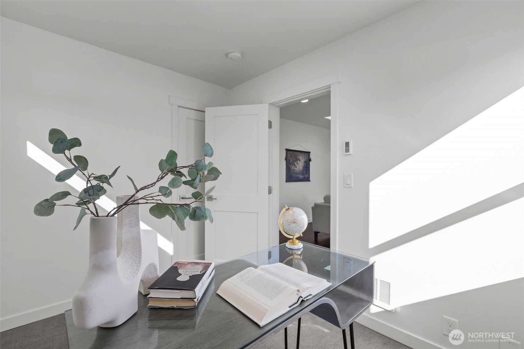 940 N 89th Street , Seattle, WA 98103