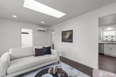 940 N 89th Street , Seattle, WA 98103 - Photo 5