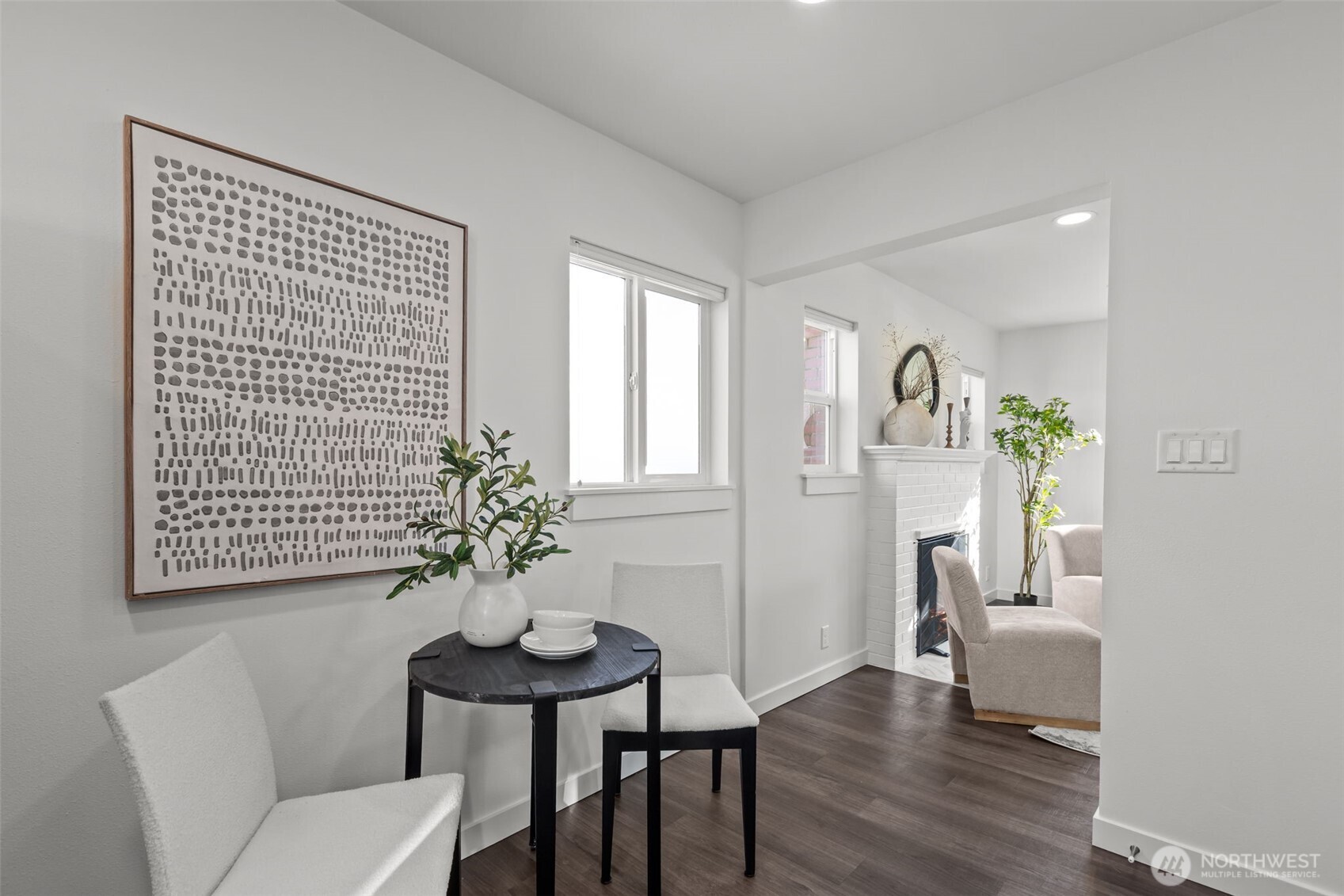 940 N 89th Street , Seattle, WA 98103