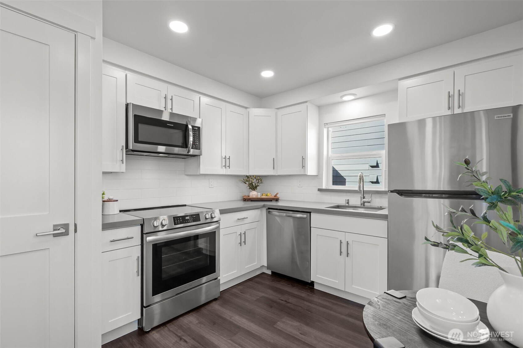 940 N 89th Street , Seattle, WA 98103