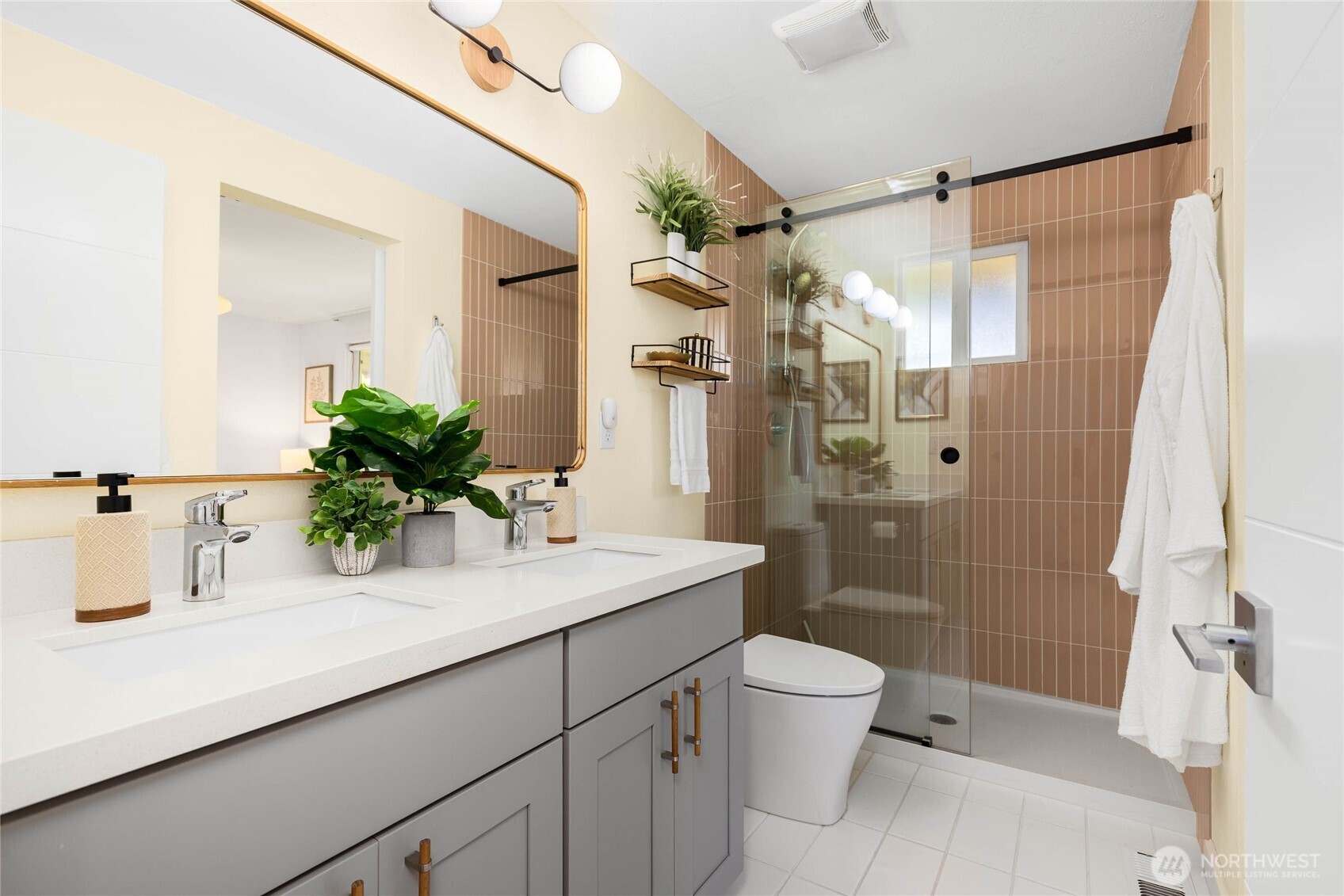 4031 30th Avenue S #B, Seattle, WA 98108