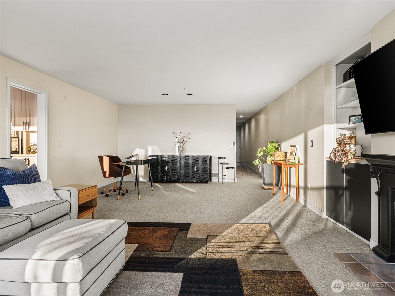 601 W Mercer Place #301, Seattle, WA 98119