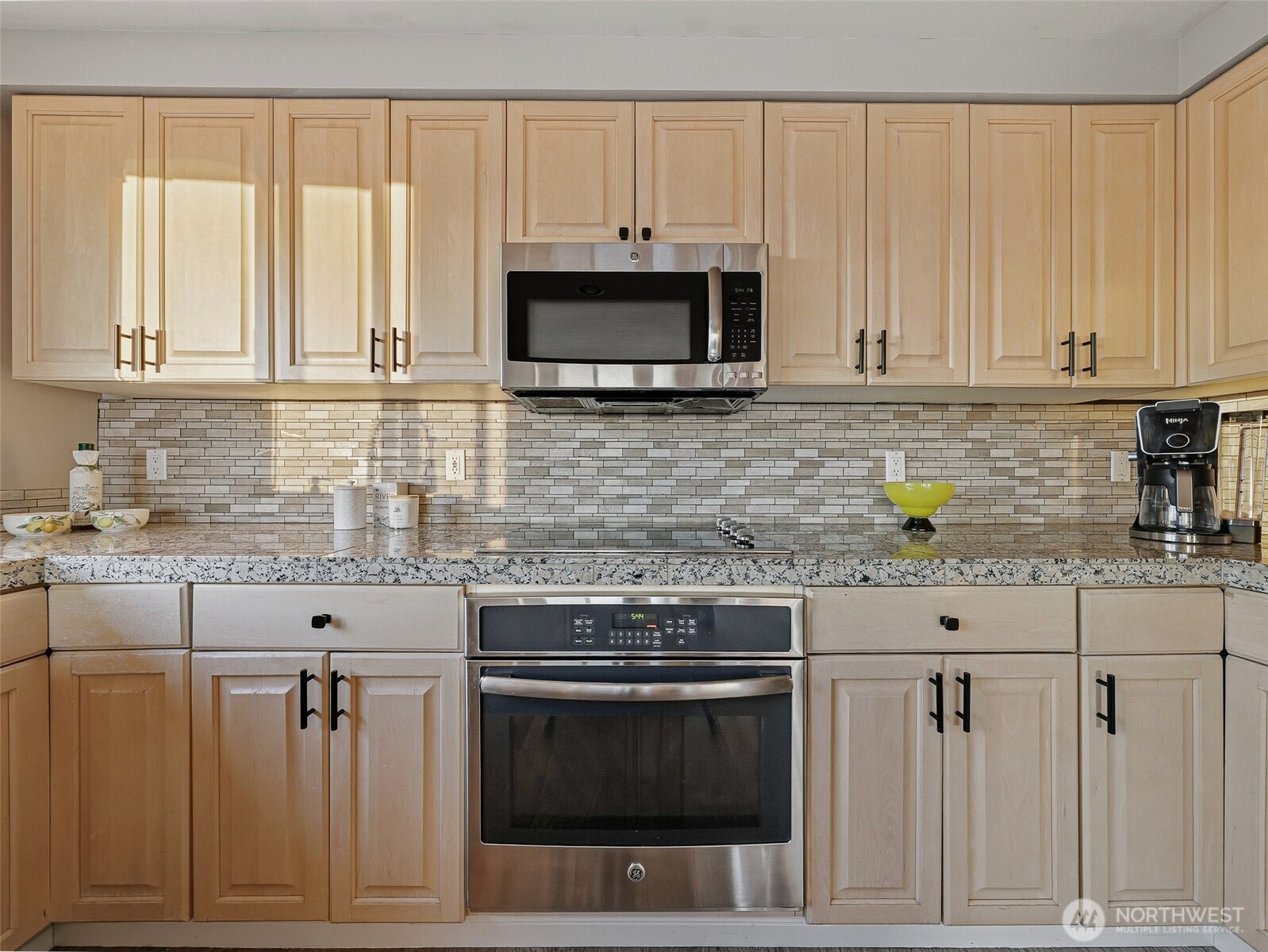 601 W Mercer Place #301, Seattle, WA 98119