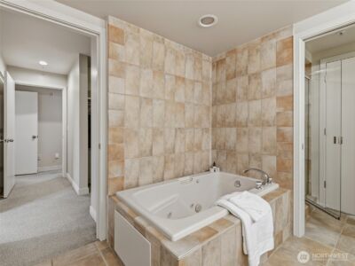 601 W Mercer Place #301, Seattle, WA 98119 - Photo 27