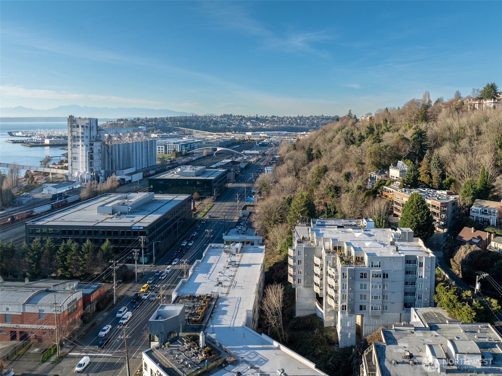 601 W Mercer Place #301, Seattle, WA 98119