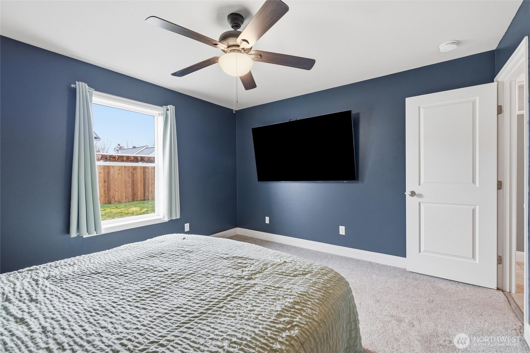 953 Third Street #101, Blaine, WA 98230-4056