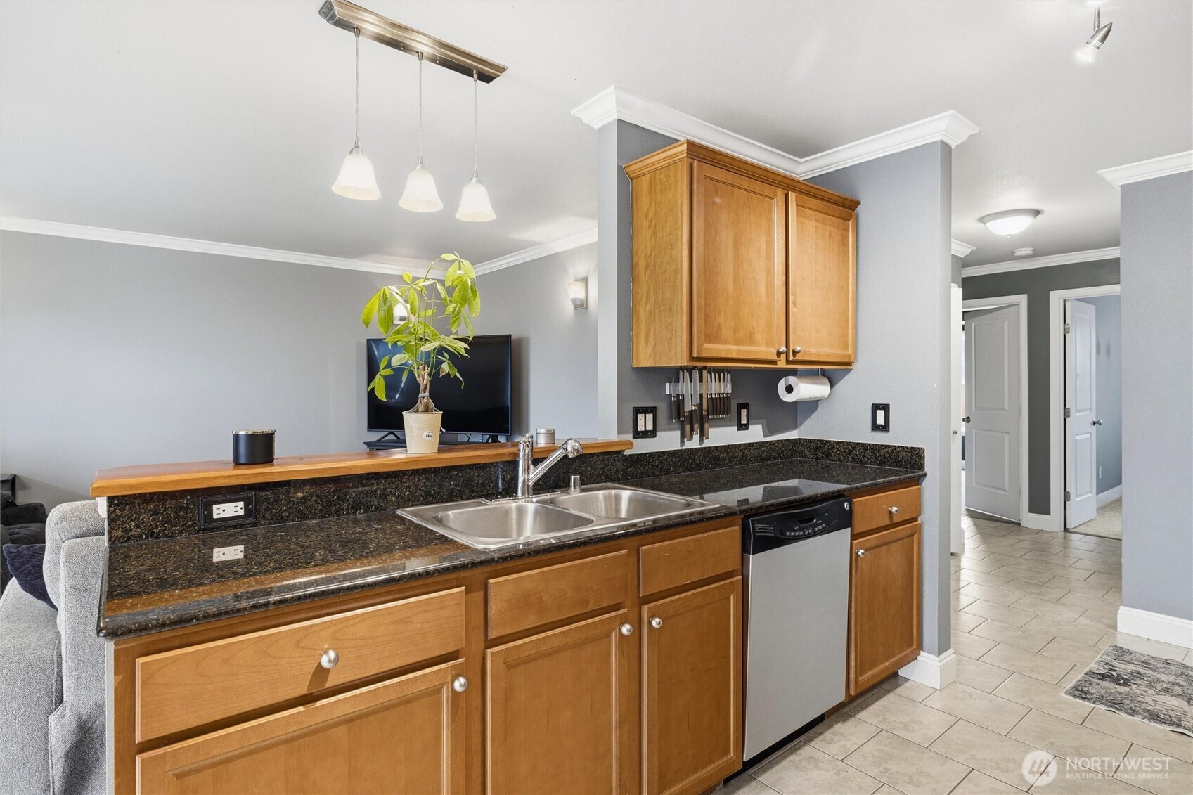 953 Third Street #101, Blaine, WA 98230-4056