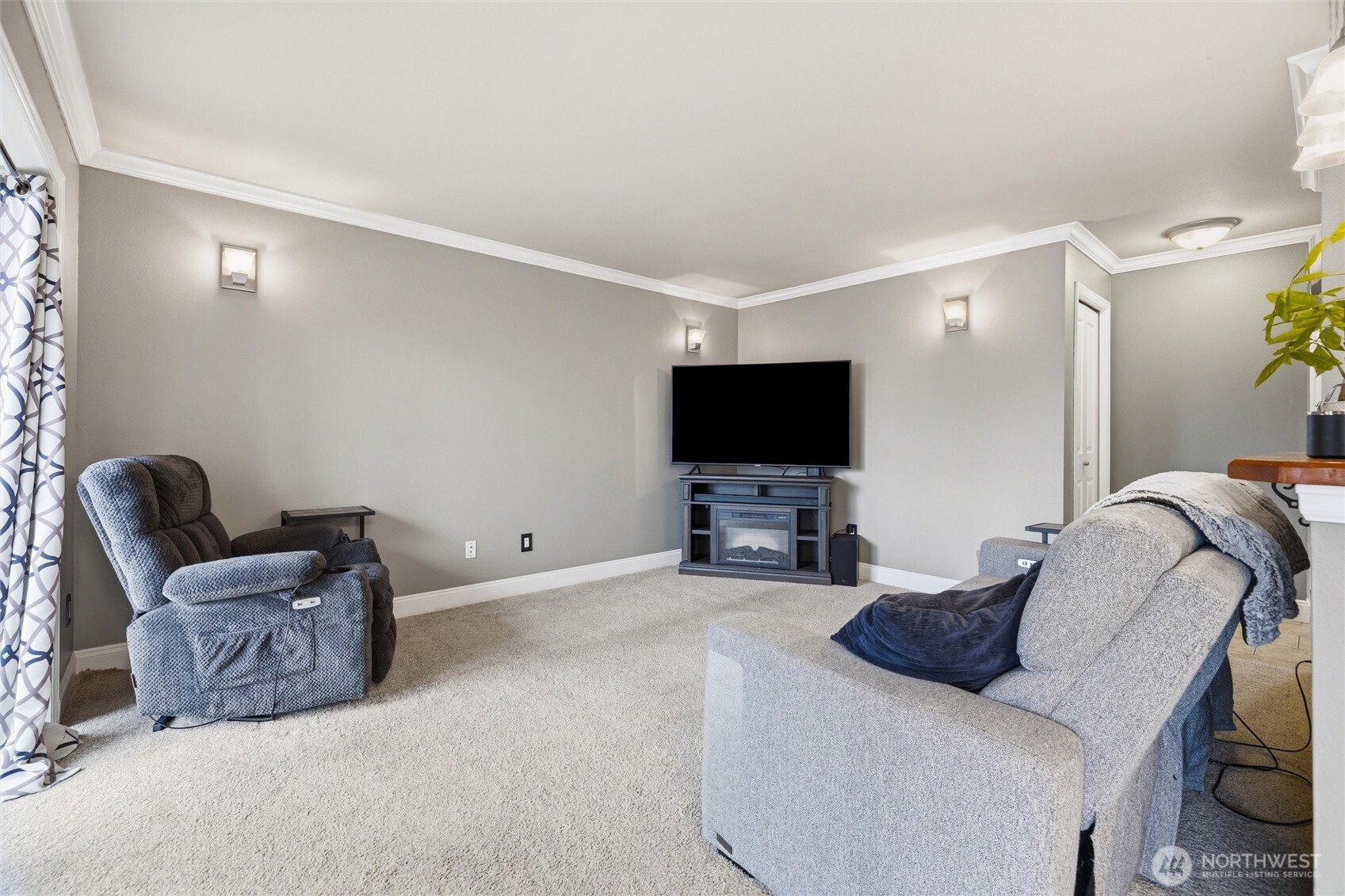 953 Third Street #101, Blaine, WA 98230-4056