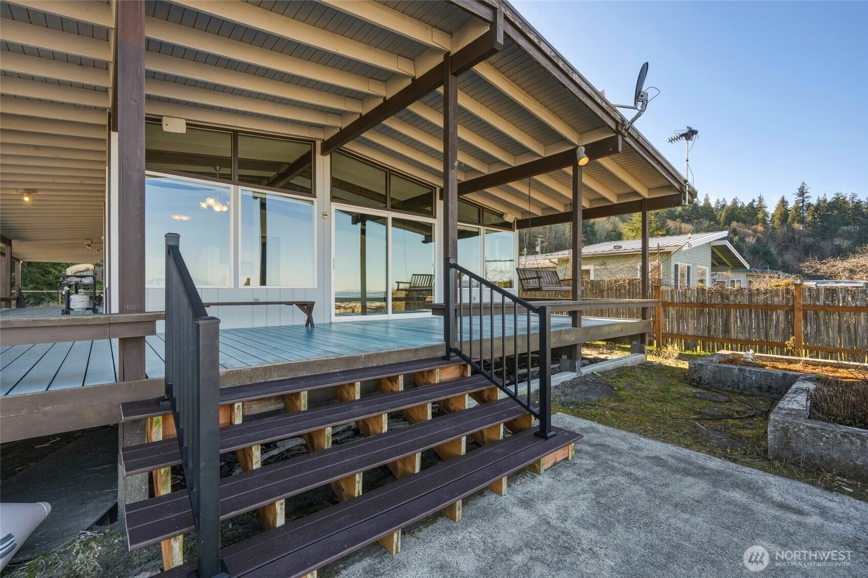 903 Port Susan Terrace Road , Camano Island, WA 98282