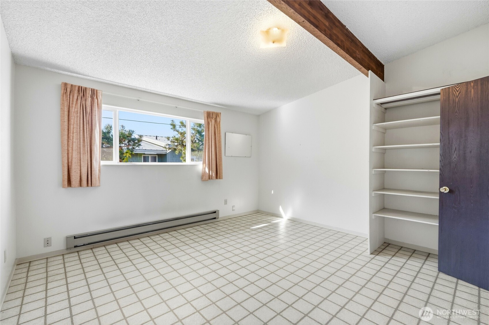 903 Port Susan Terrace Road , Camano Island, WA 98282