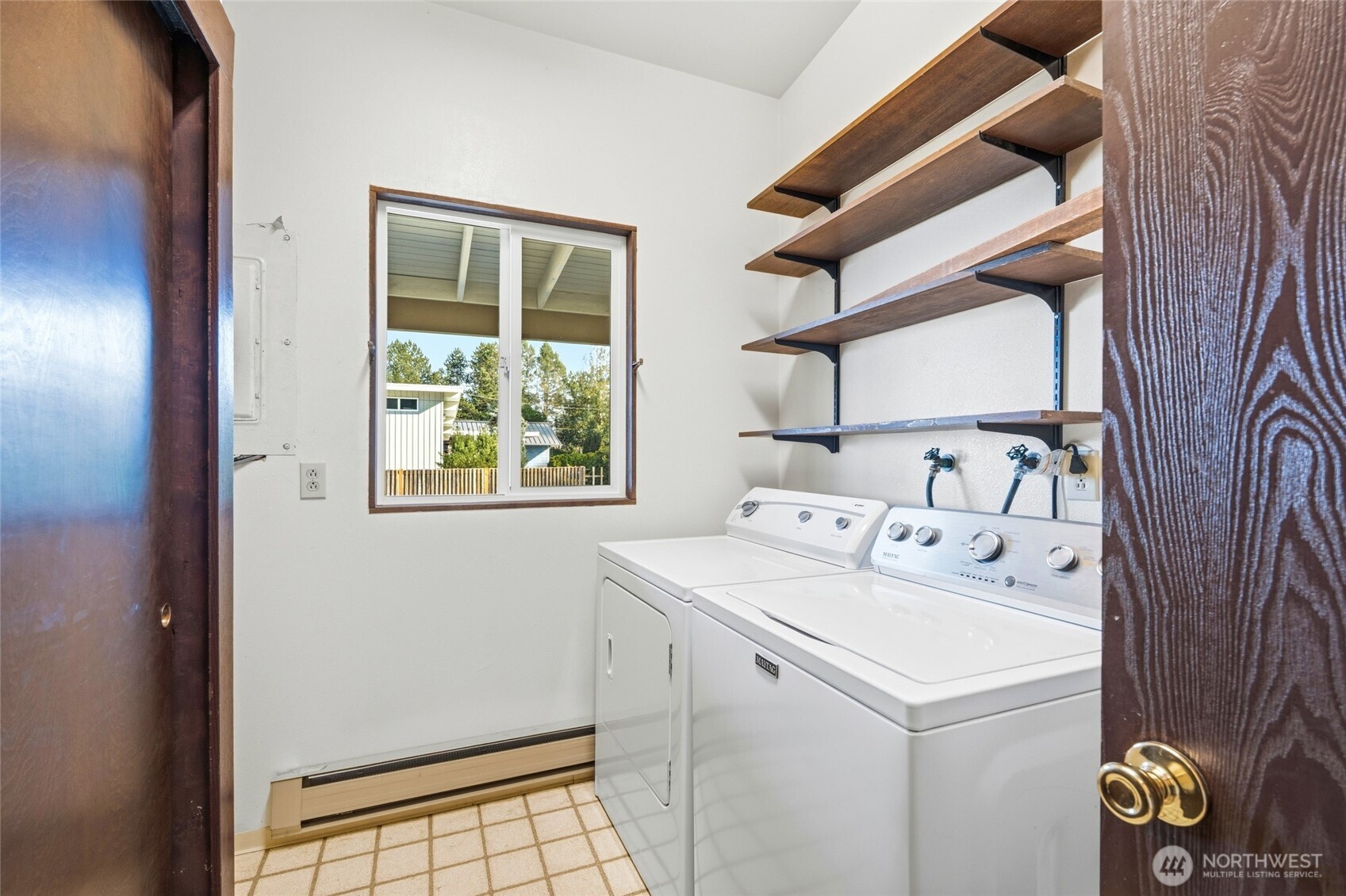 903 Port Susan Terrace Road , Camano Island, WA 98282