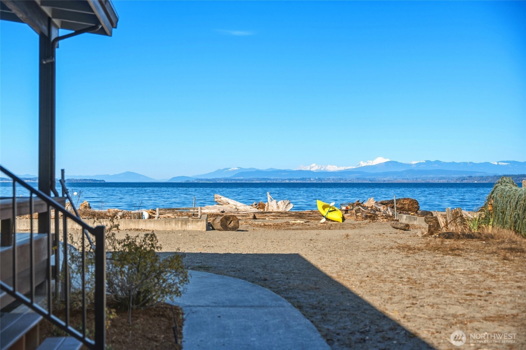 903 Port Susan Terrace Road , Camano Island, WA 98282