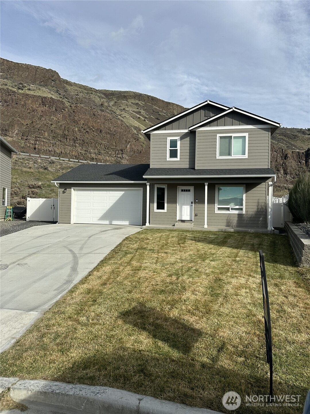 271 George Loop , Rock Island, WA 98850