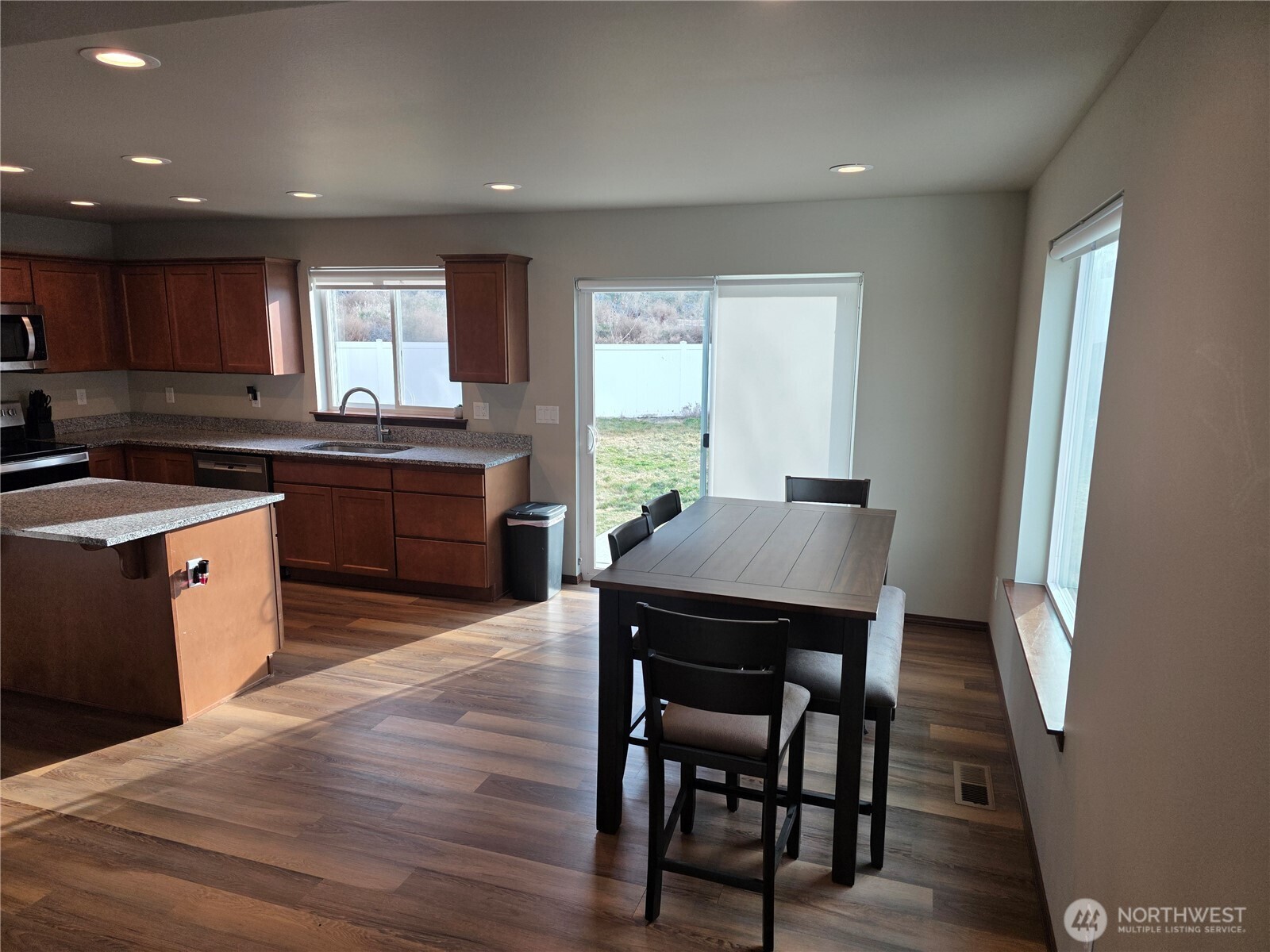 271 George Loop , Rock Island, WA 98850