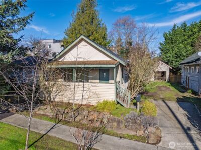 946 N 86th Street , Seattle, WA 98103 - Photo 2