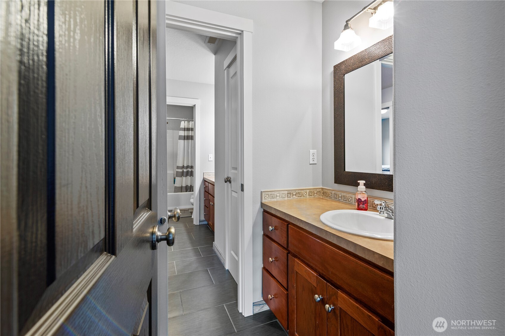 850 Waters Watch Road , Kalama, WA 98625