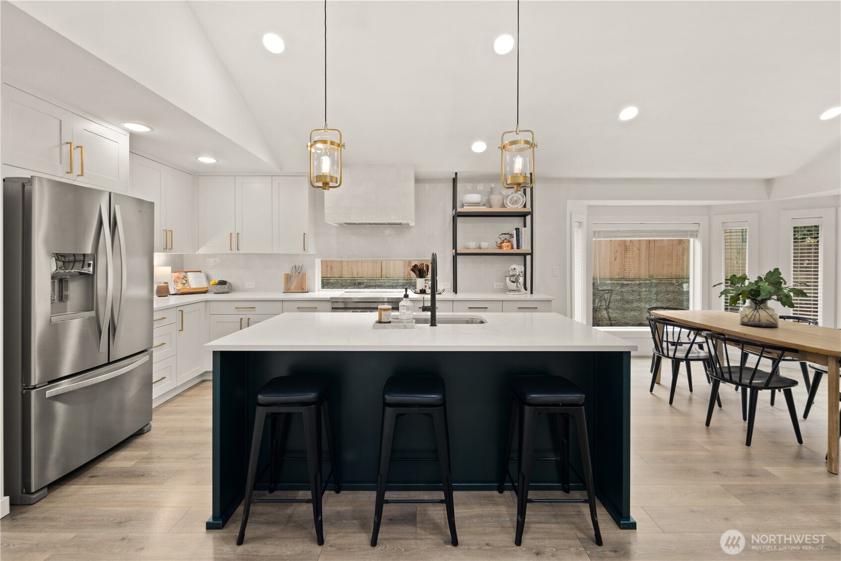 23011 SE Lake Wilderness Drive , Maple Valley, WA 98038