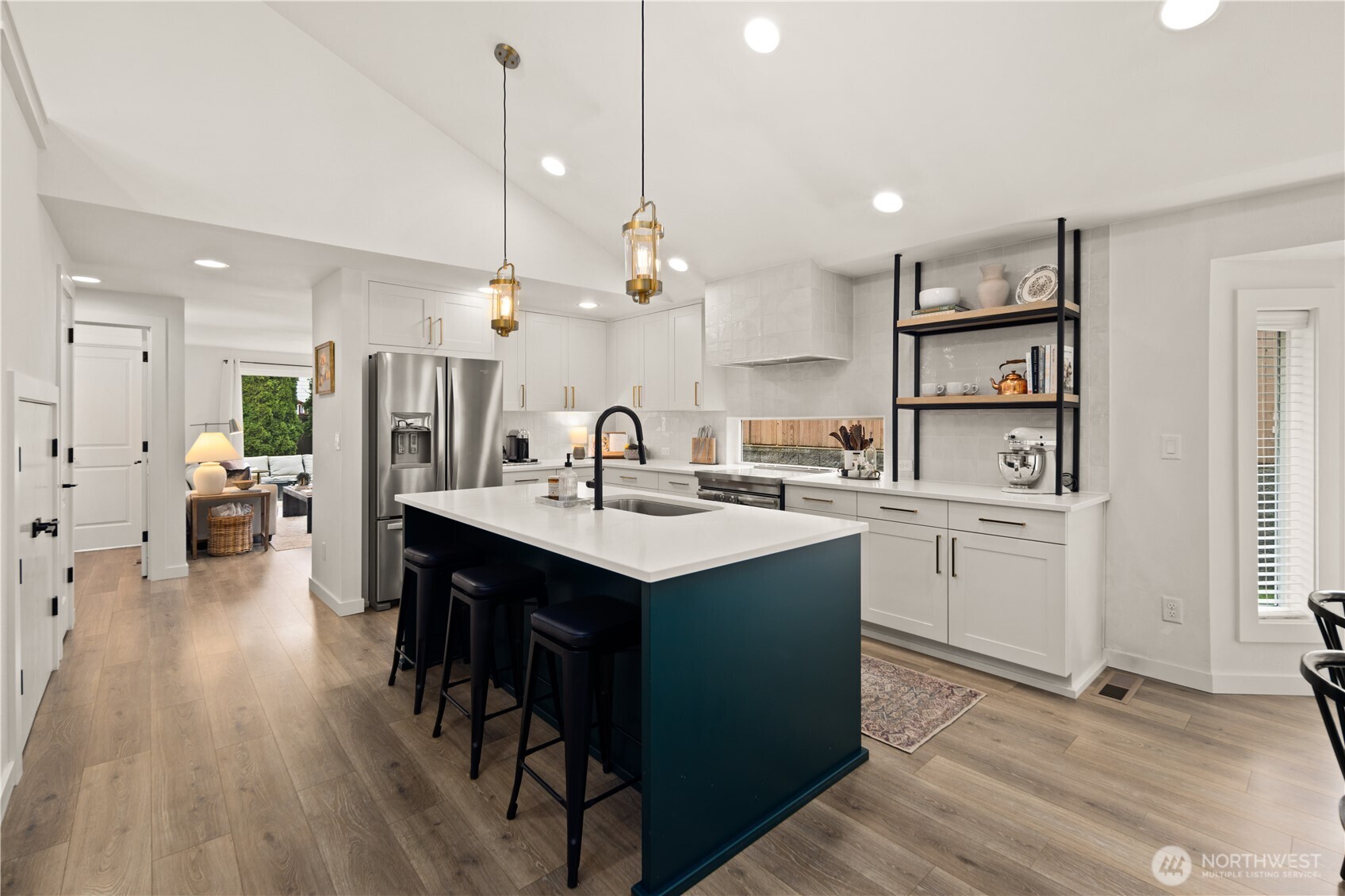 23011 SE Lake Wilderness Drive , Maple Valley, WA 98038