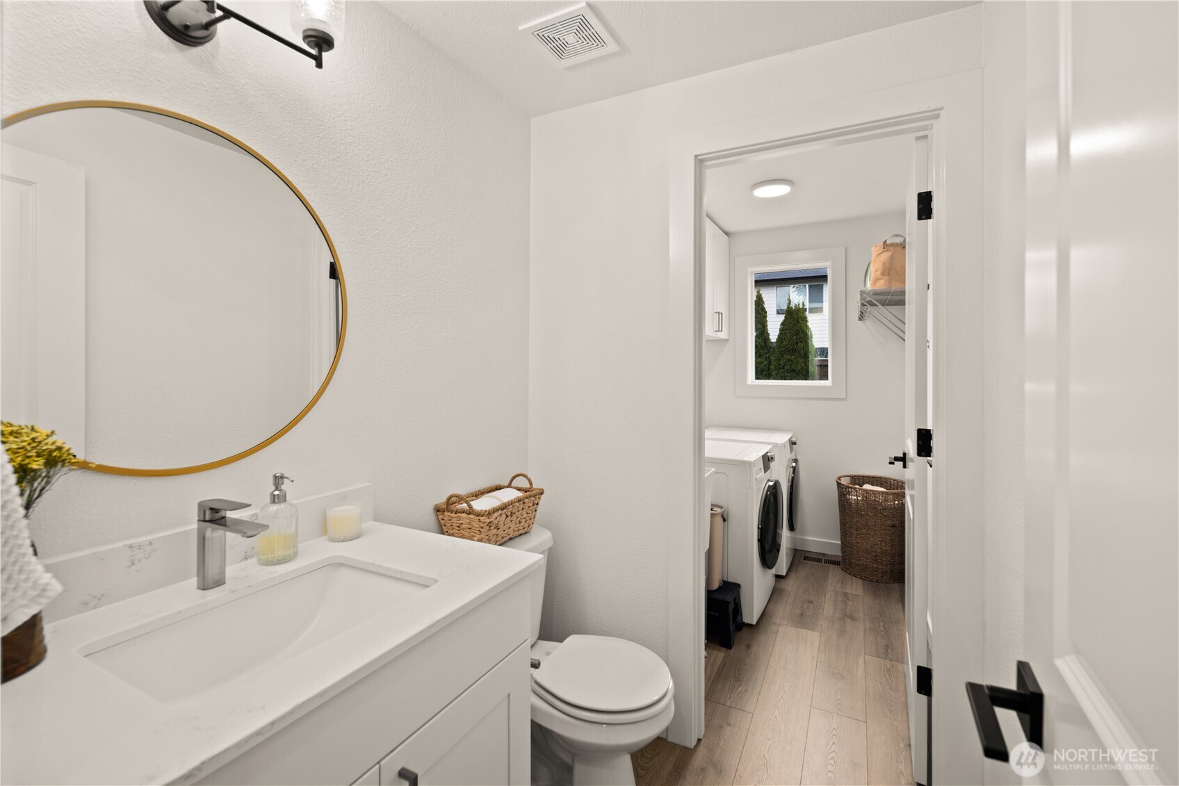 23011 SE Lake Wilderness Drive , Maple Valley, WA 98038