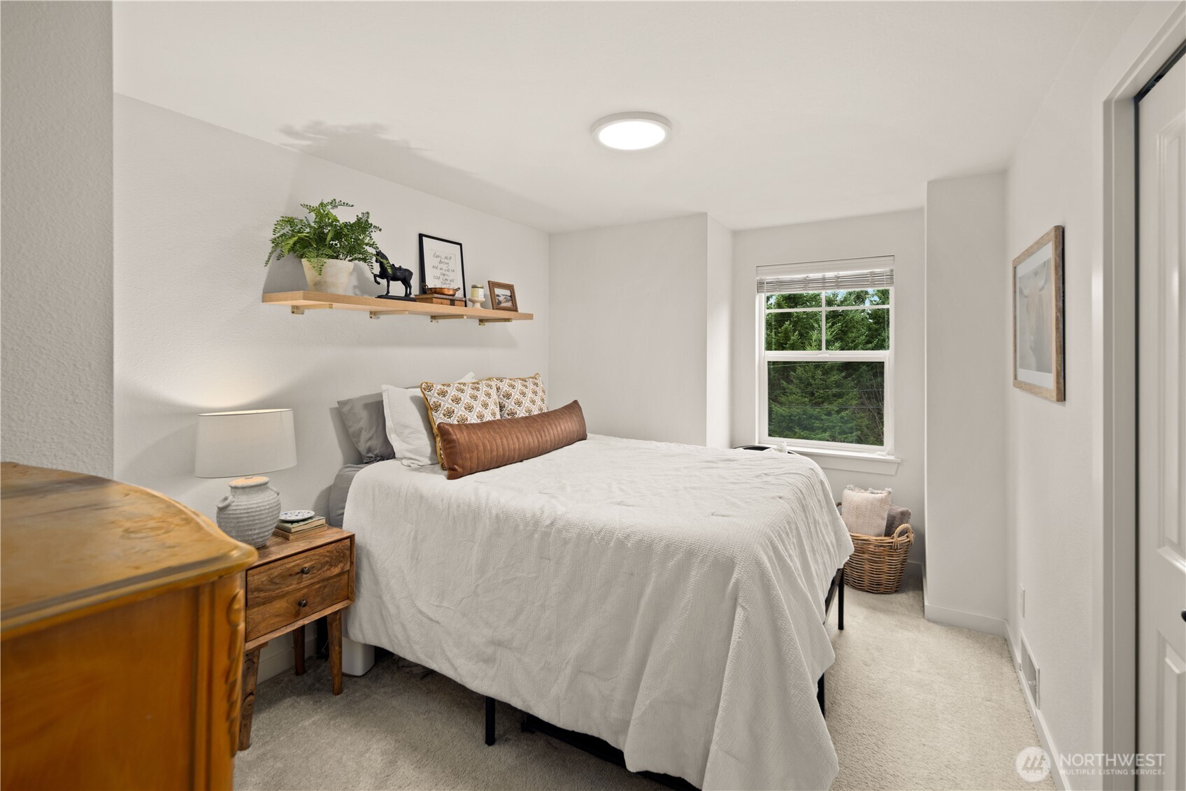 23011 SE Lake Wilderness Drive , Maple Valley, WA 98038